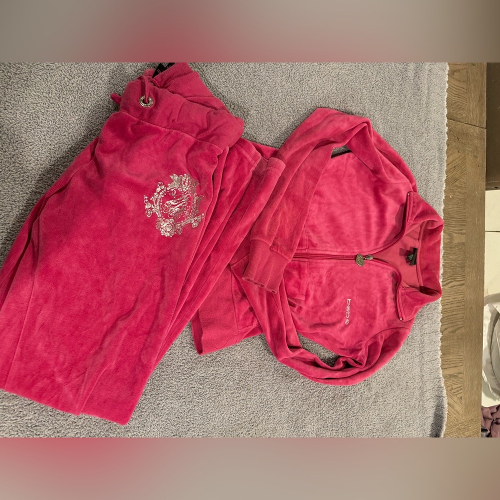 Bebe. Set size small pants and zip up